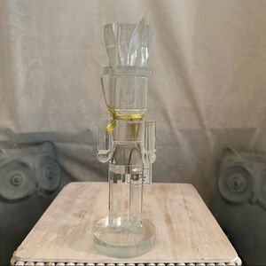 ⚡️Bella Lux Easter Nutcracker Decor